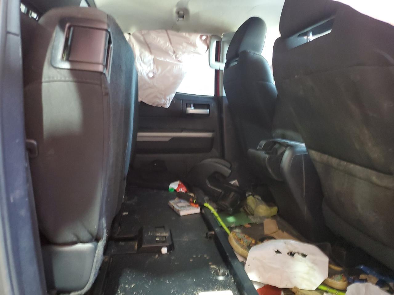 2015 Toyota Tundra SR5