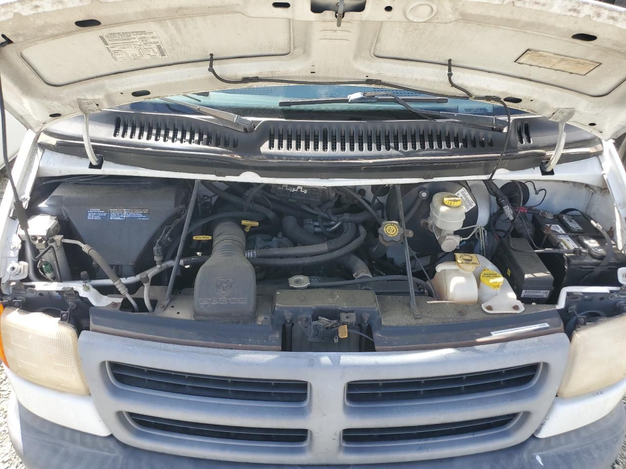 2000 Dodge RAM Van B1500