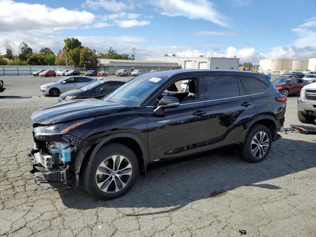 2021 Toyota Highlander Hybrid XLE