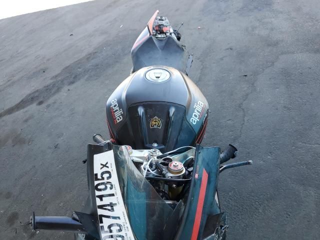 2016 Aprilia RSV4 RF