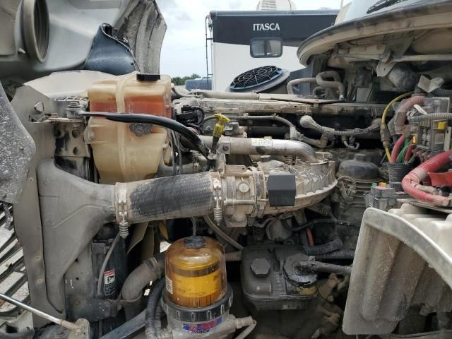 2014 Frht 2014 Freightliner M2 112 Medium Duty