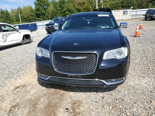 2016 Chrysler 300C