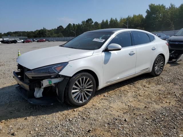 2017 KIA Cadenza Premium