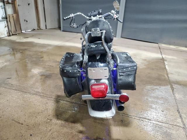 2005 Suzuki C90
