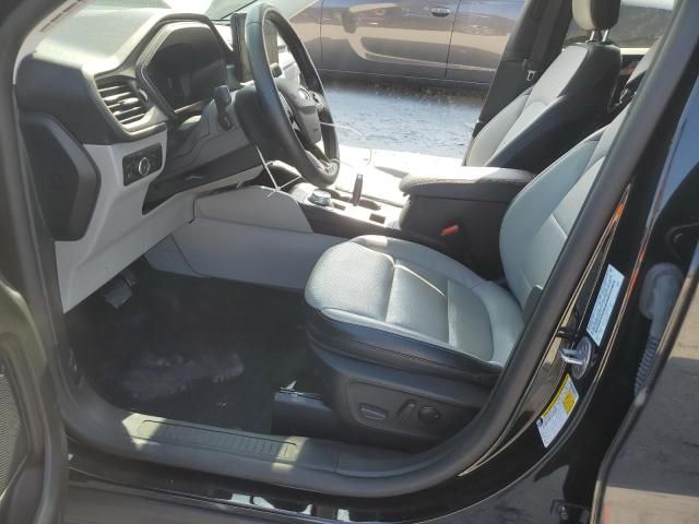 2024 Ford Escape Platinum