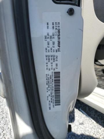 2012 Chrysler Town & Country Touring