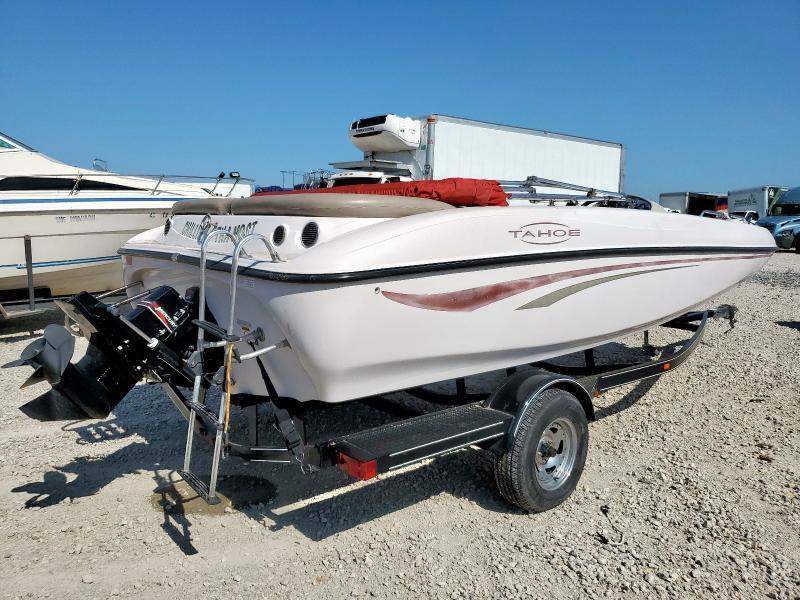 2002 Tracker Boat