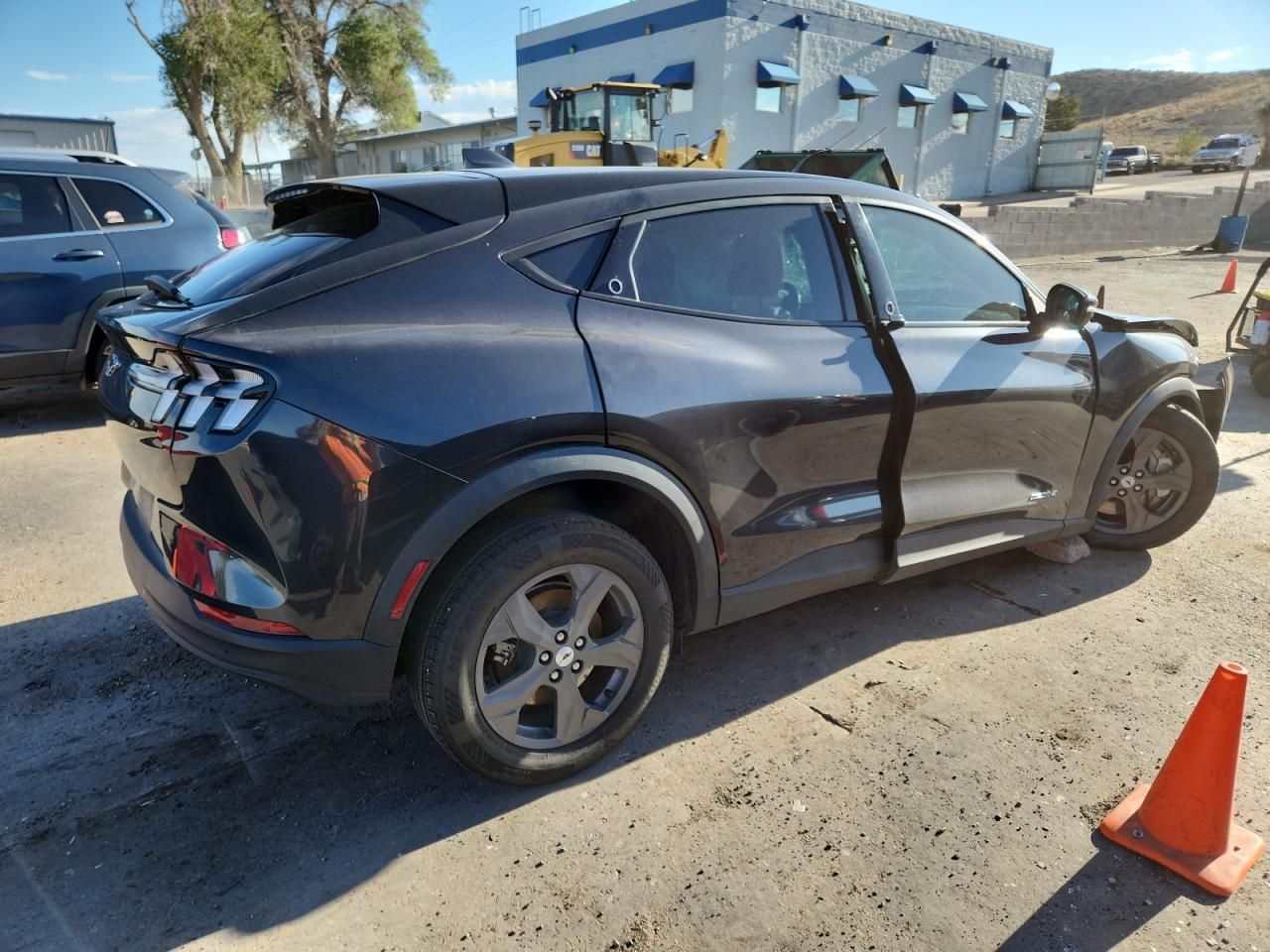 2022 Ford Mustang Mach-e Select