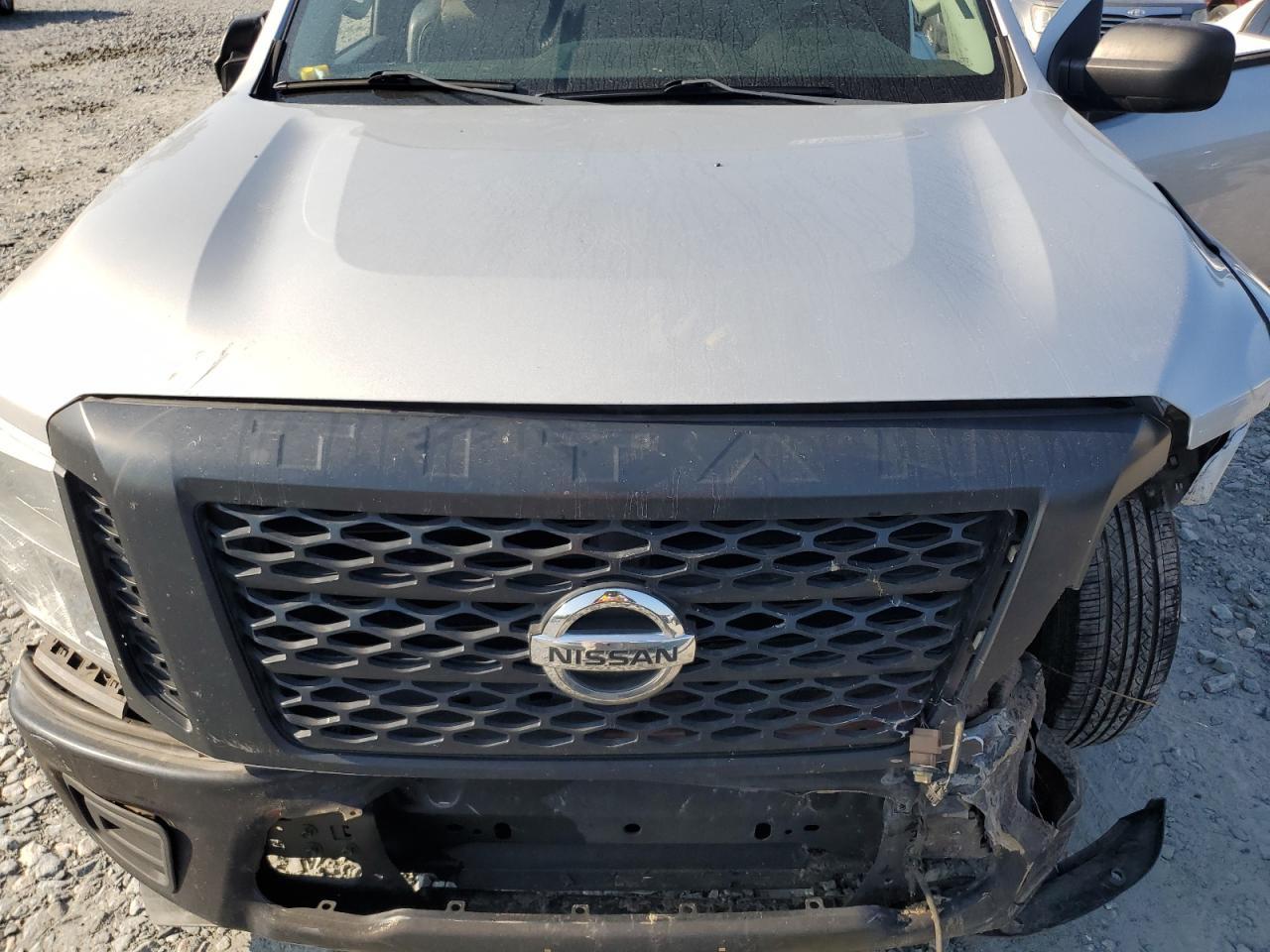 2017 Nissan Titan s