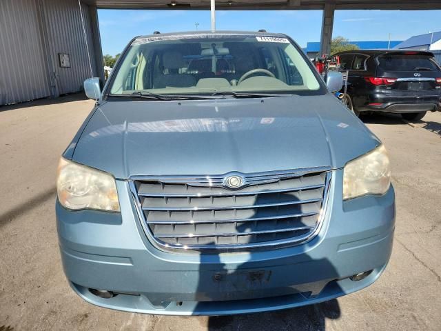 2010 Chrysler Town & Country Touring