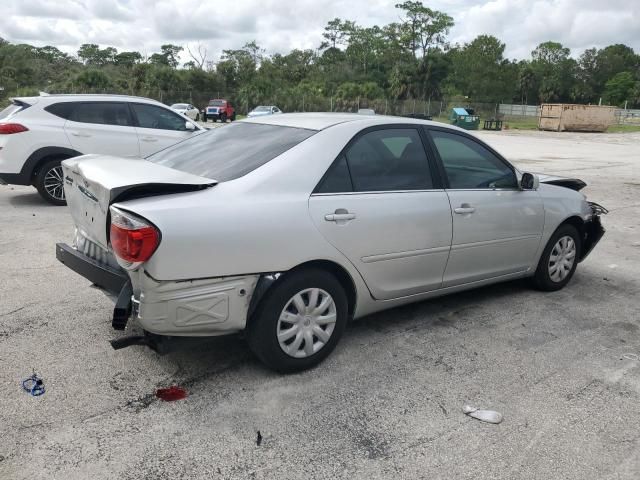 2005 Toyota Camry le