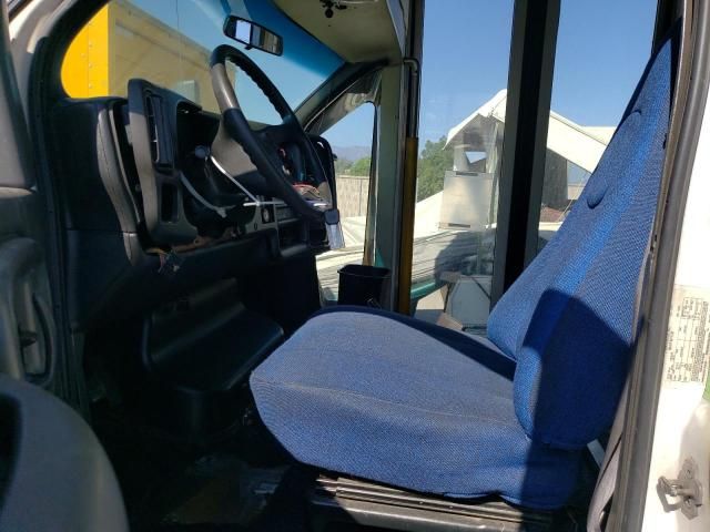 2009 Chevrolet C4500 C4C042