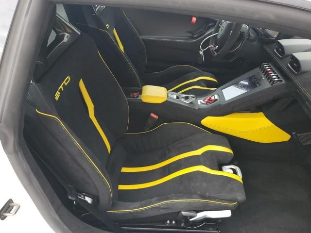 2023 Lamborghini Huracan STO