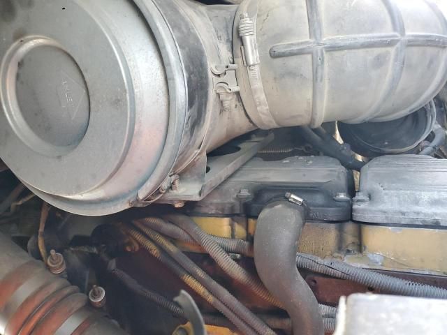 2004 Kenworth T800 Semi Truck