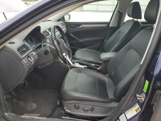 2015 Volkswagen Passat SE