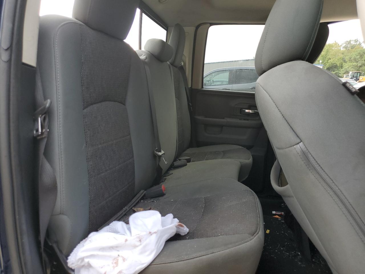 2015 Dodge Ram 1500 slt