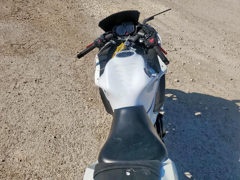 2017 Kawasaki Ex650 f