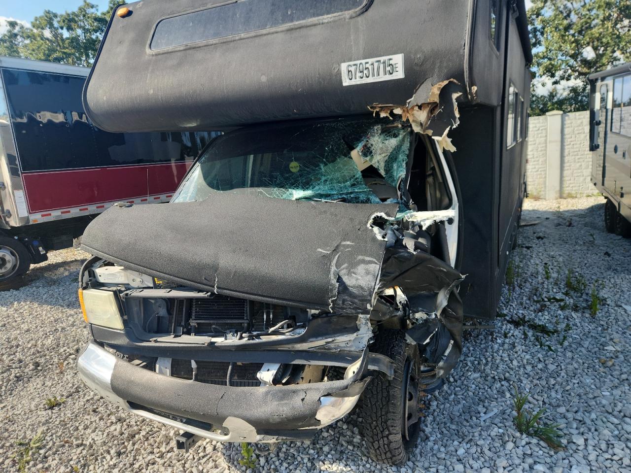 2007 Forest River Sunseeker M-3100SS