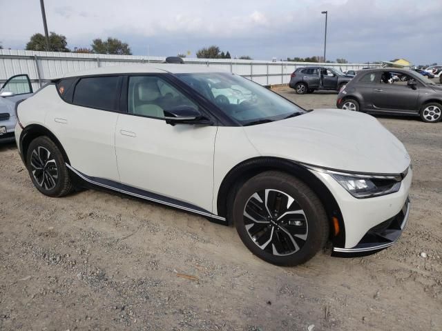 2022 KIA EV6 Light