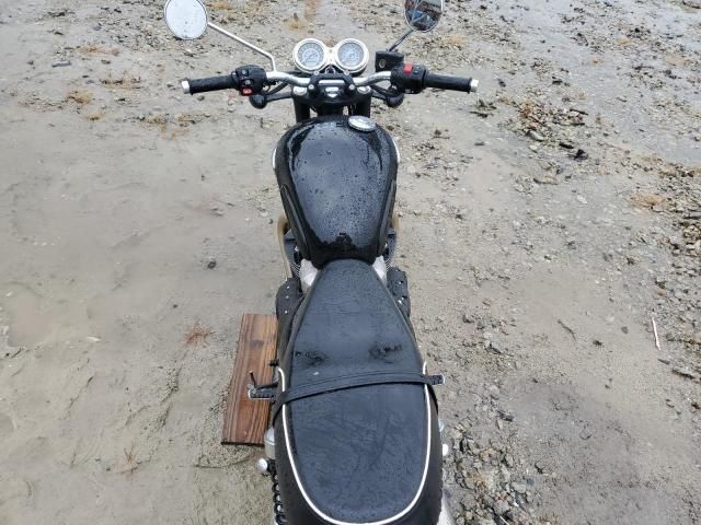 2022 Triumph Bonneville T100