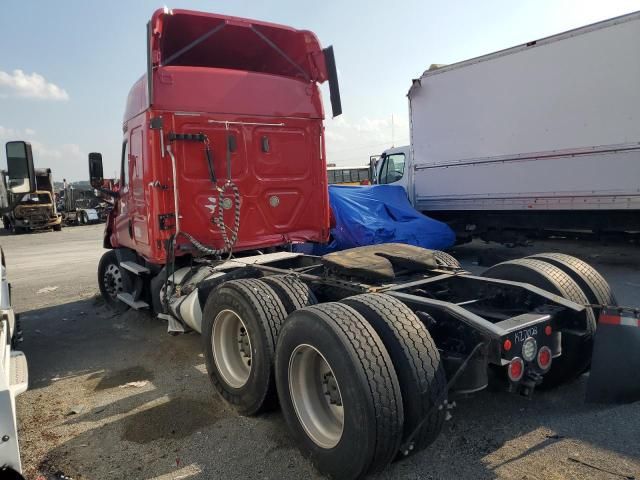 2020 Freightliner Cascadia 116