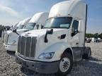 2015 Peterbilt Tractor 2015 Peterbilt 579 Semi Truck