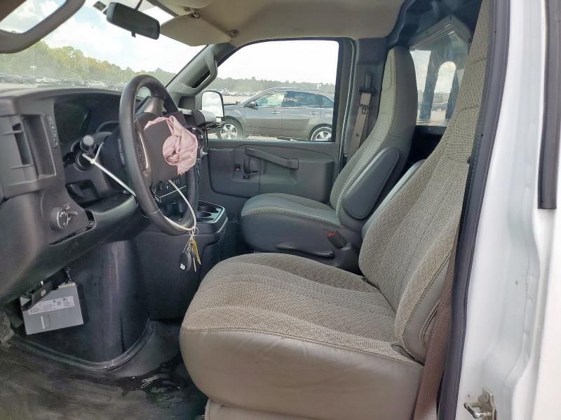 2020 Chevrolet Express G2500