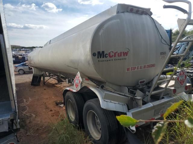 2017 Heil Tank Trailer