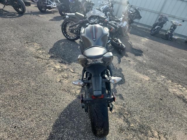 2022 Kawasaki EX650 N