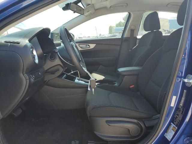 2023 KIA Forte lx