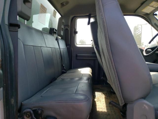 2011 Ford F750 XL-Trucks