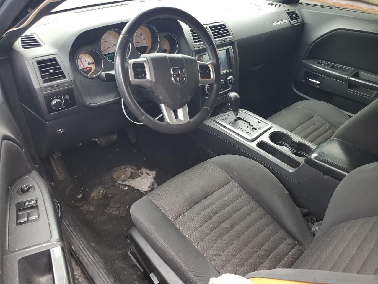 2013 Dodge Challenger sxt