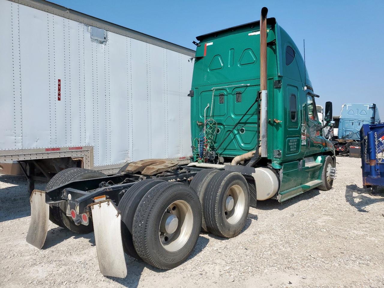 2013 Freigliner 2013 Freightliner Cascadia 125 Semi Truck