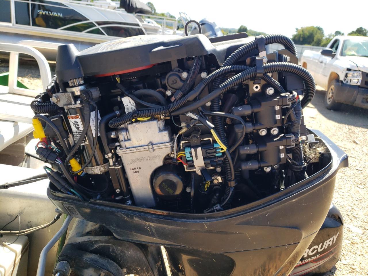2013 Sun Tracker Boat-Boats