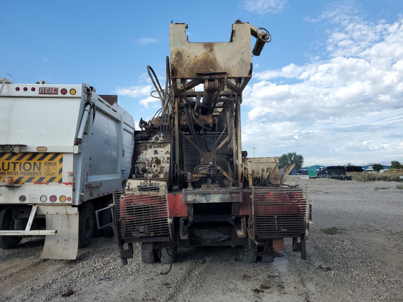 2006 Peterbilt 357 Drilling RIG Truck