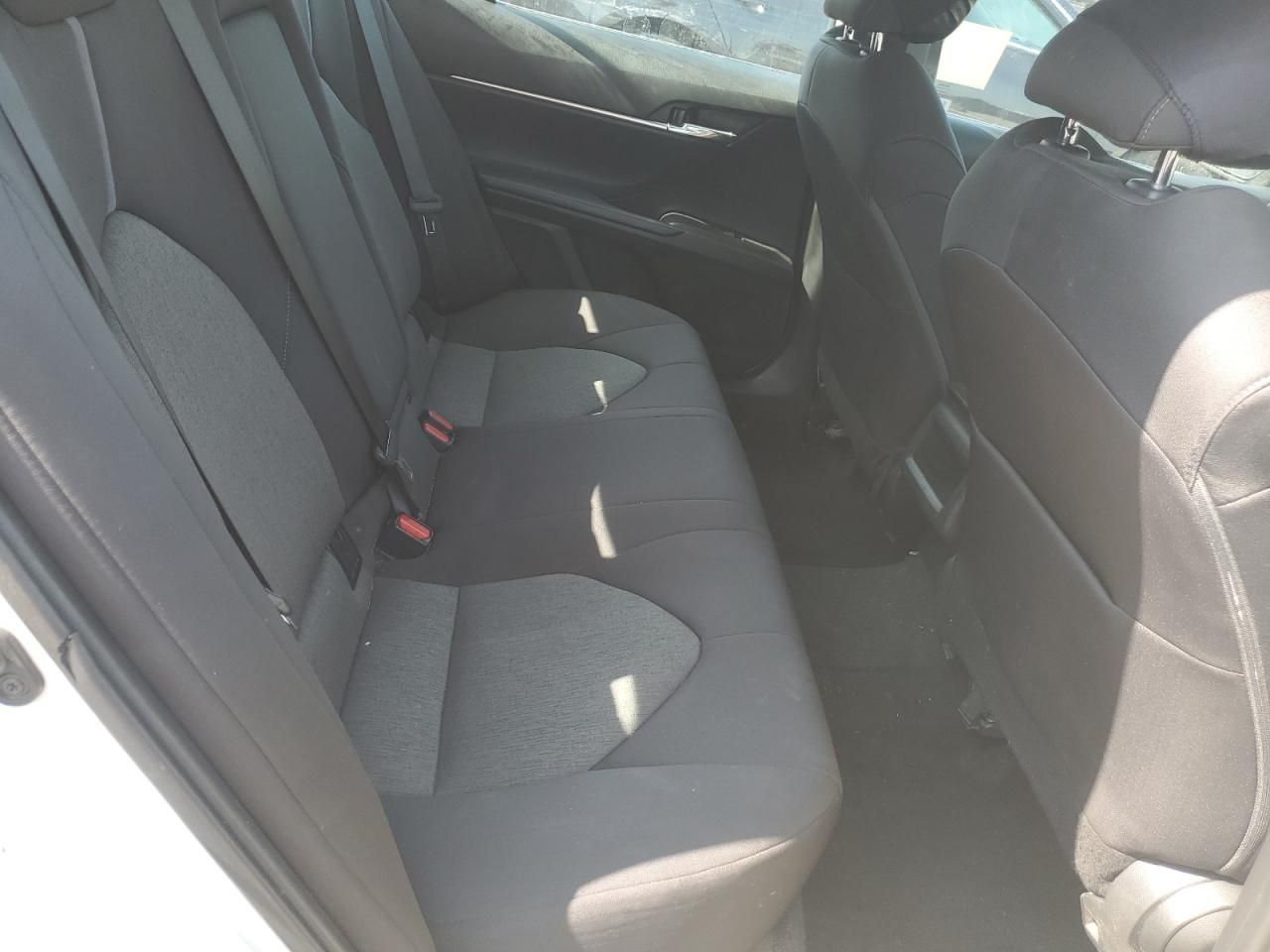 2021 Toyota Camry le