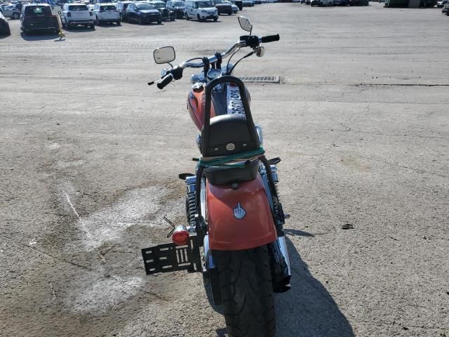 2011 Harley-Davidson Fxdwg