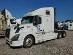 2015 Volvo VNL Semi Truck