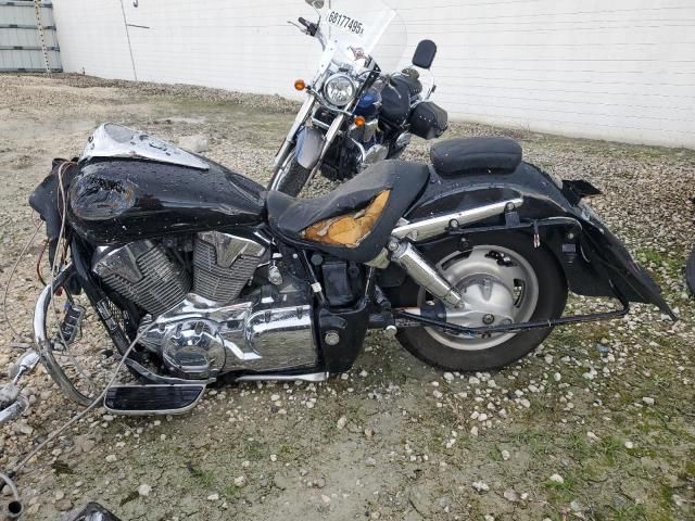 2008 Honda VTX1300 R