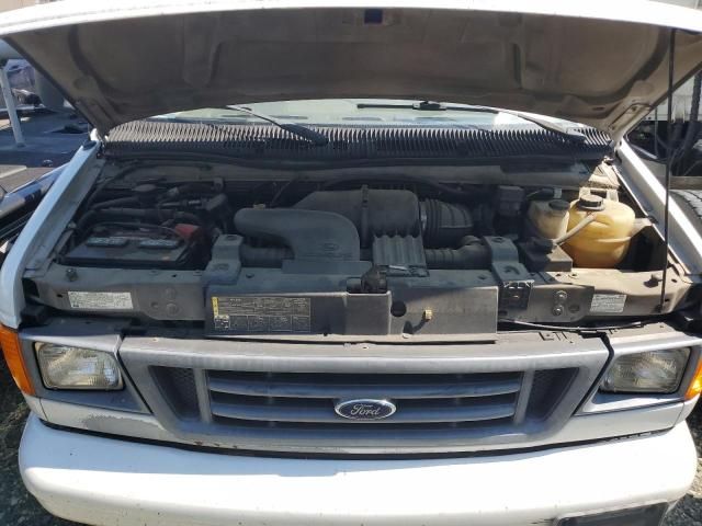 2007 Ford Econoline E350 Super Duty Cutaway Van