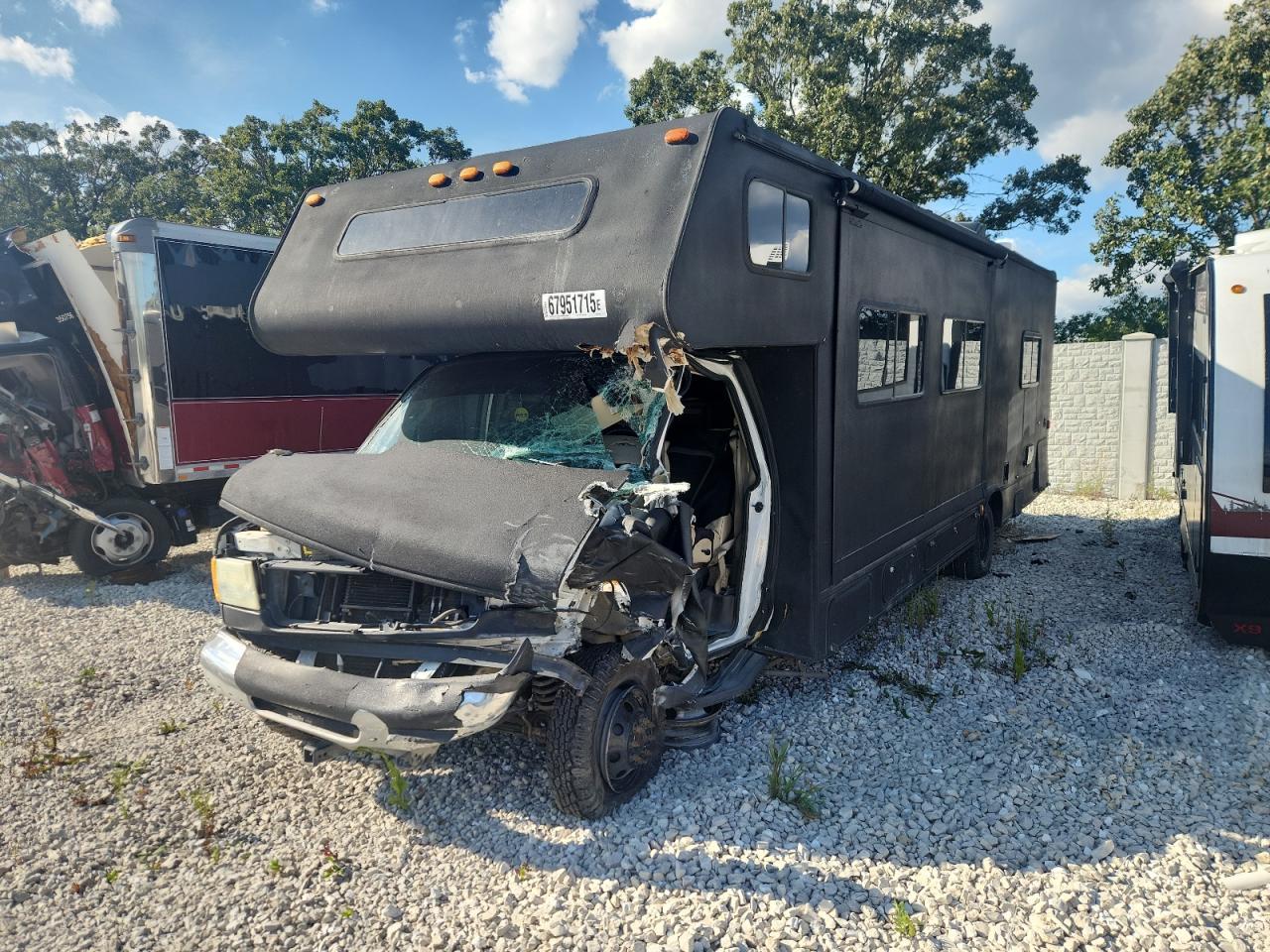 2007 Forest River Sunseeker M-3100SS