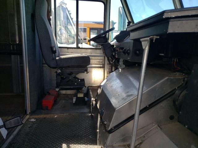 2008 Workhorse Custom Chassis 2008 Workhorse Commercial-Trucks Semi Truck