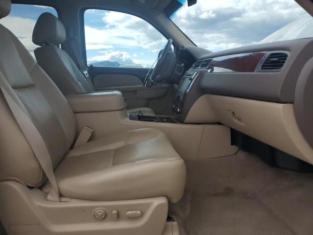 2013 Chevrolet Avalanche LTZ