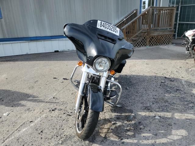 2022 Harley-Davidson Flhx