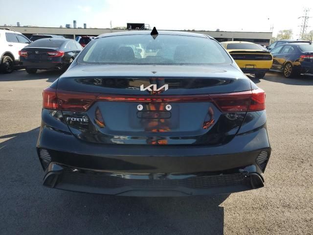 2024 KIA Forte LX