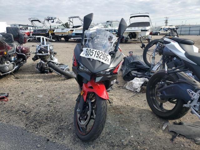 2025 Kawasaki EX500