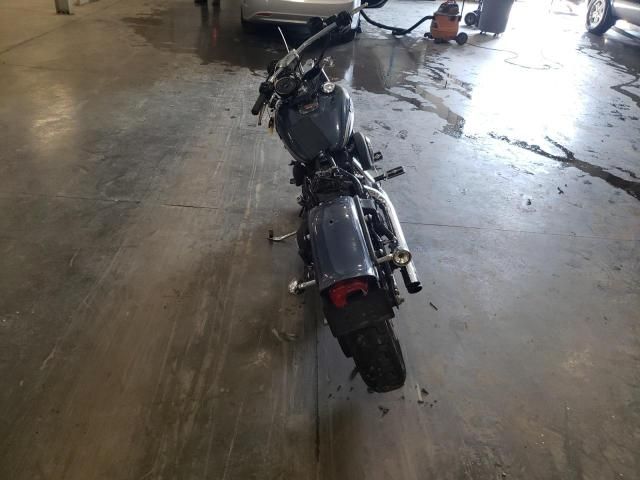 2003 Harley-Davidson Fxstbi
