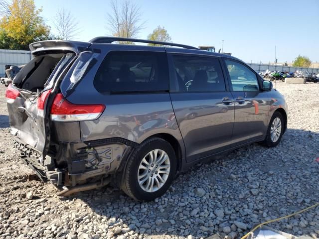 2014 Toyota Sienna XLE