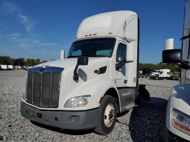 2018 Peterbilt Tractor 2018 Peterbilt 579 Semi Truck