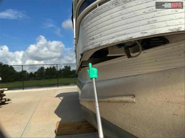 2023 ETW PONT/ Boat